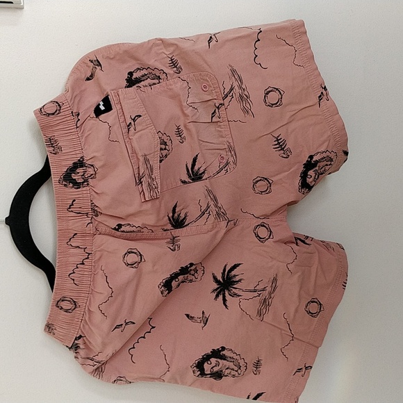 Men 30 pink (salmon) Banks boardshorts.  White hawaiian pattern. - Picture 4 of 5